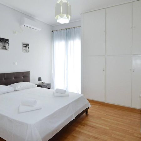 A Spacious Minimal Apatment At Chalandri Атина Екстериор снимка